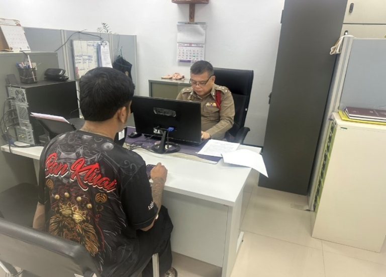 ร.ต.อ.กสิพงศ์ เกตุขาว รอง สว.(สอบสวน)สภ.เมืองสุโขทัย  ขณะปฏิบัติหน้าที่พนักงานสอบสวนเวร ได้รับแจ้งเหตุ ลักทรัพย์ ได้สอบสวนปากคำผู้เสียหายไว้เพื่อรวบรวมพยานหลักฐาน และติดตามตัวผู้ต้องหา มาเพื่อดำเนินคดีตามกฎหมาย