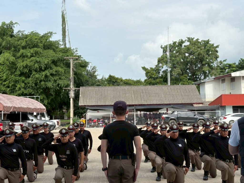 ฝึกท่าบุคคลมือเปล่า หมู่แถวชิด และบุคคลประกอบอาวุธ ประจำสัปดาห์